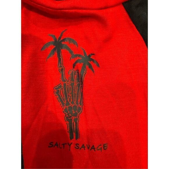 Salty Savage Unisex 'Rock On' Two Tone Oversized Crew Tee in Red/Black Size XS - Picture 4 of 4